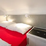 H2O Hostel